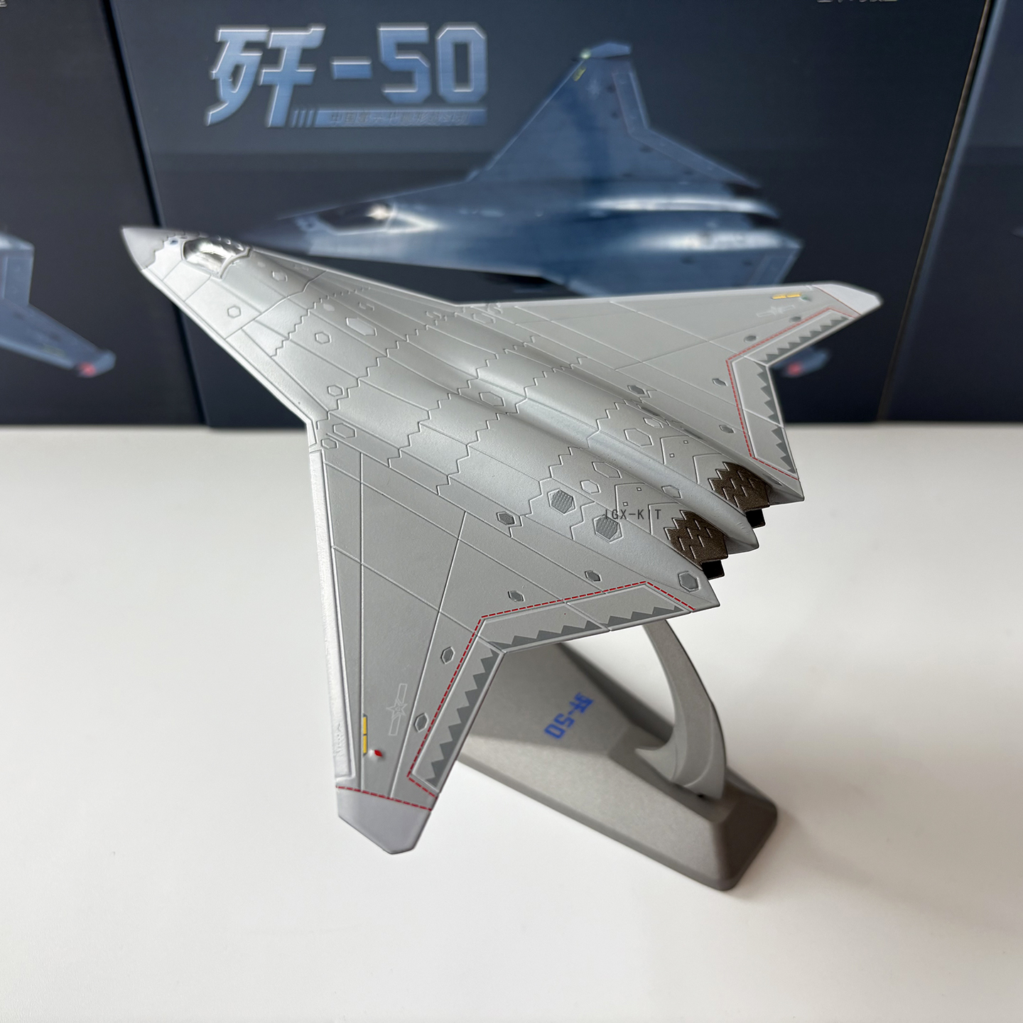 1:144 Scale China J50 Fighter  - Model Kit Planes ulasan dan harga