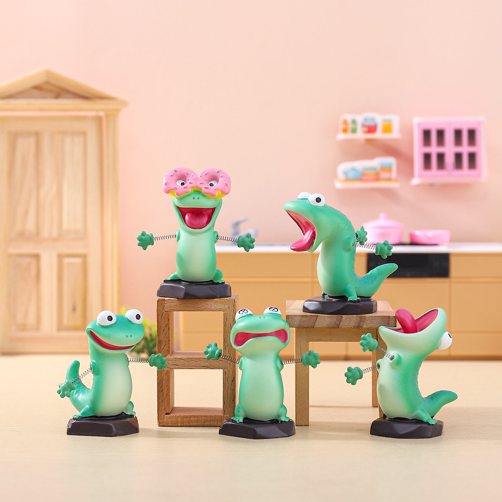 Hoppers Tom Lizard Blind Box C - Model Kit Lizard ulasan dan harga