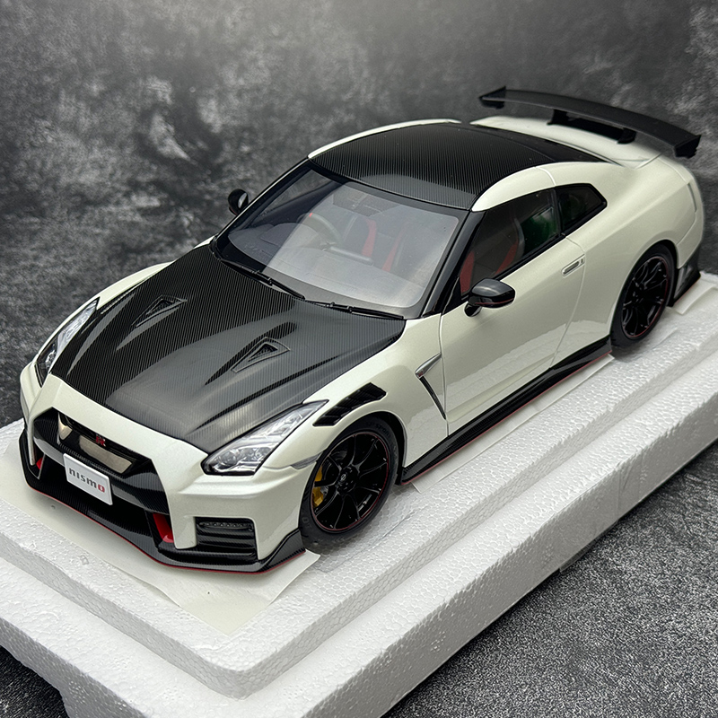 AUTOart 1:18 FOR Nissan GT-R35 - Model Kit Lamborghini ulasan dan harga